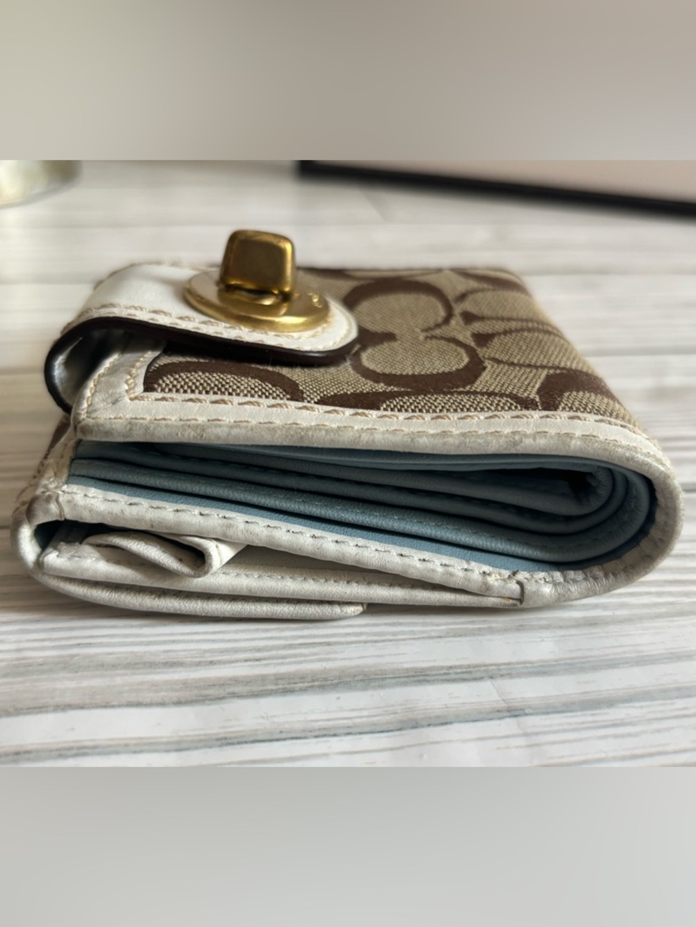 Coach Small Signature Canvas Wallet in Khaki and Chalk with Gold Hardware - Picture 3 of 11